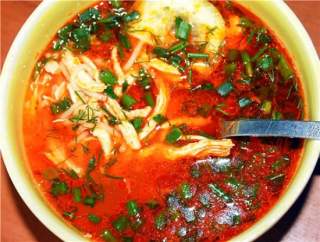 вермішелевий суп з томатами