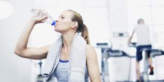 як пити воду щоб схуднути