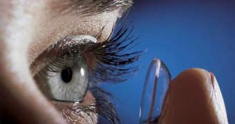 Жорсткі контактні лінзи: плюси і мінуси