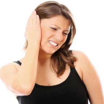 шум у вухах супроводжується головними болями