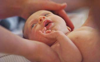 Як і чому проявляється дисбактеріоз у немовлят